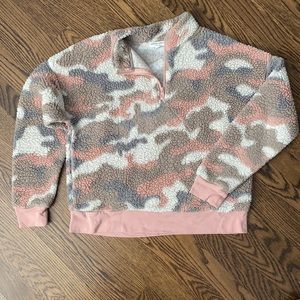Grayson Threads Pink Camo Cropped Sherpa Style Quarter Zip. Size Medium
